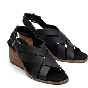 Tom’s Gracie Sandal - New in Box